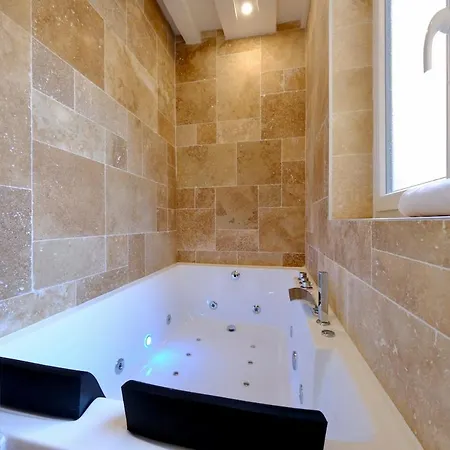 - Bienvenue Chez Perlane Et Yoann - Balnéo Apartamento Ruan