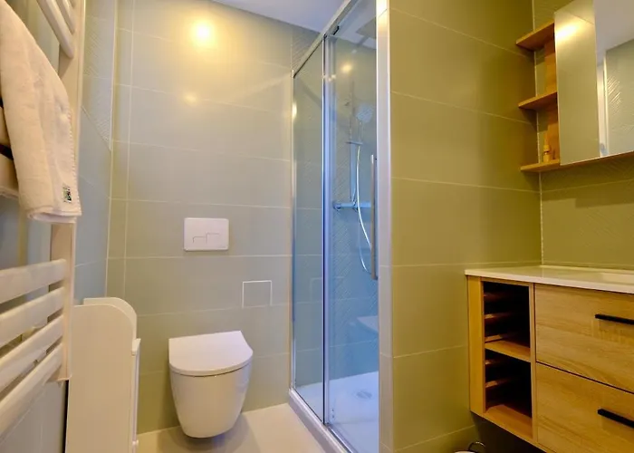 - Bienvenue Chez Perlane Et Yoann - Balnéo * Rouen